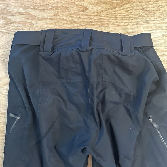 Men’s Kjus ski pants - Picture 9 of 15